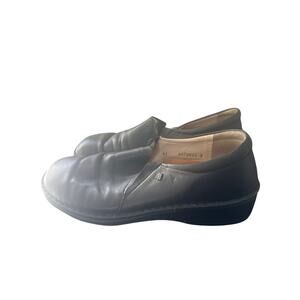 Finn Comfort Newport black leather slip-on shoes 10 y